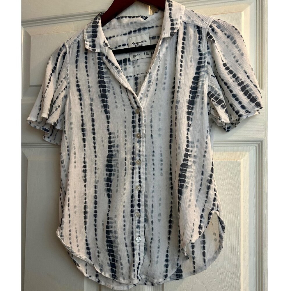 Abercrombie & Fitch Flutter-Sleeve Top